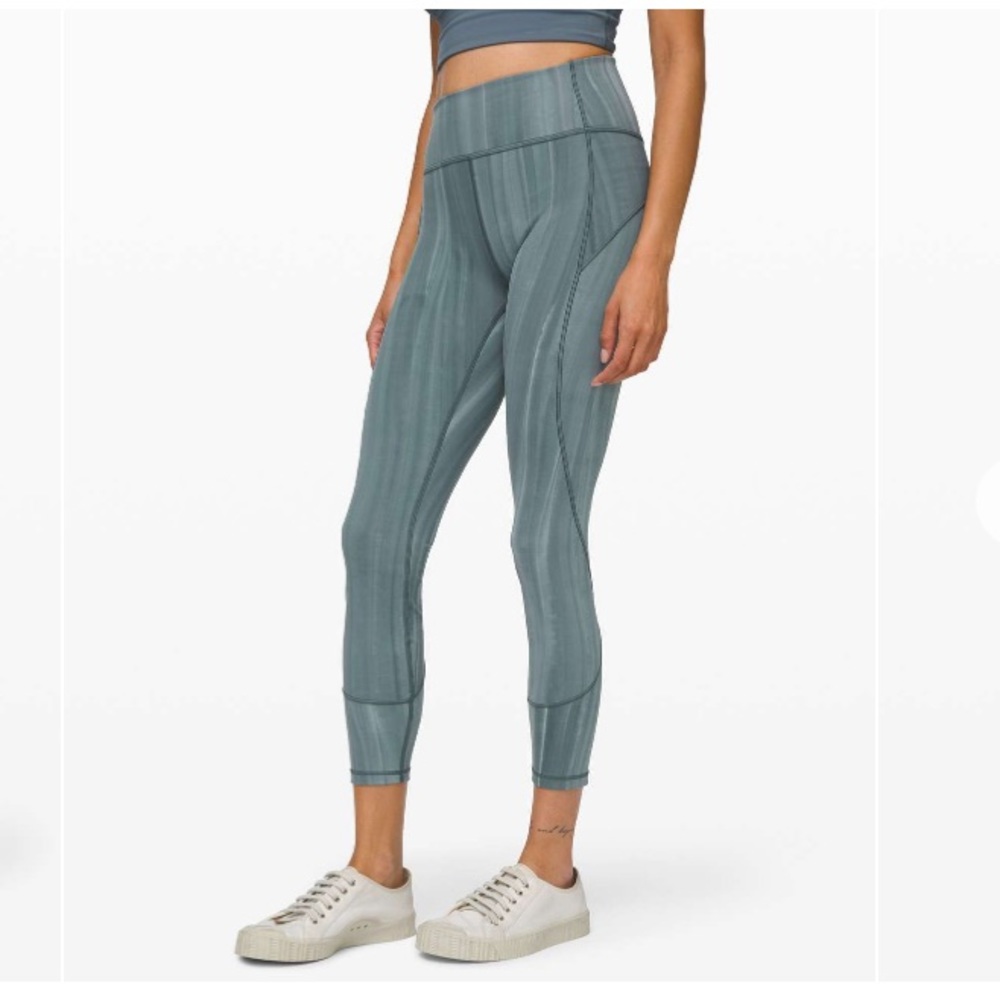 Lululemon In Movement Tight 25" Everlux